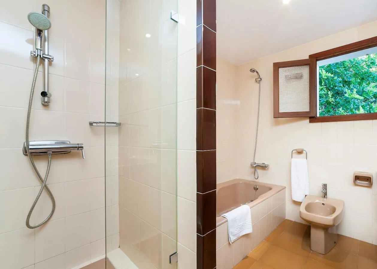 Villa With Pool Near The Beach - Es Garrover Cala Millor